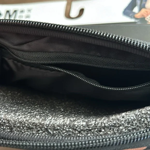 Cross body bag - Picture 7 of 7